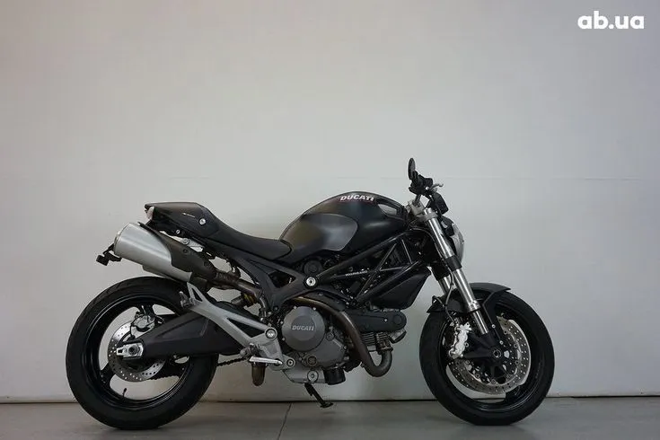 Ducati Monster Image 8